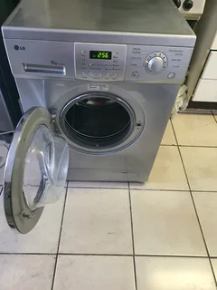 8kgs Silver LG front loader washing machine