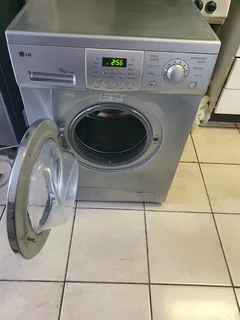 8kgs Silver LG front loader washing machine