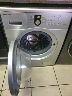 8kgs Silver Samsung diamond drum front loader washing machine