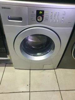 8kgs Silver Samsung diamond drum front loader washing machine