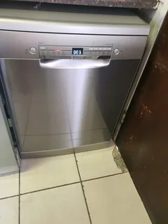 Silver metallic Bosch series 2 14 place dishwasher