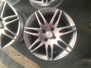Brand New, quality 2nd hand tyres, Magwheeels and Car accessories