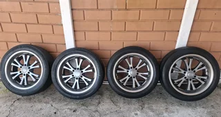 Pre- Owned!!! 4× 20 Inch 6×139 (6 Hole Bakkie Or Suv) Rims And Tyres For Sale R10 000 Neg!