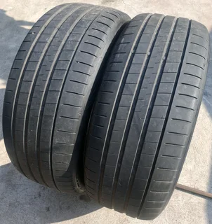QUICK SALE!! 2× 235 50 19 Inch Dunlop Sportmax Tyres For Sale R1500 BOTH FITTED!!!