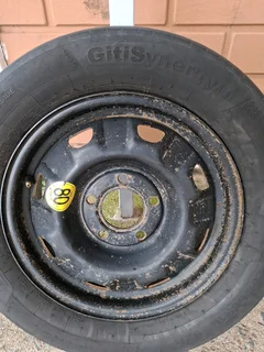 QUICK SALE!!! 1× 16 Inch Trailer Spare Rim And Tyre For Sale R450 Neg!