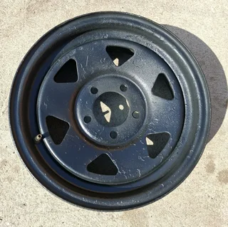 1× 14 Inch 5 Stud Trailduster Rim For Sale R400