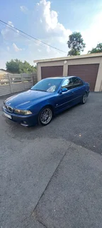 BMW E39 M5 5.0L