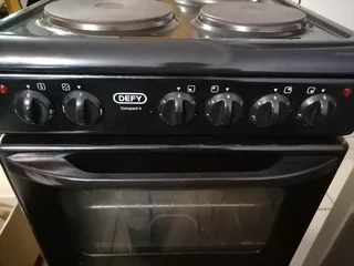 Defy Compact 4 stove (black)