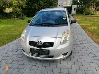 2007 TOYOTA YARIS T1 5-DOOR A/C 200000KM