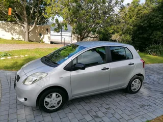 2007 TOYOTA YARIS T1 5-DOOR A/C 200000KM