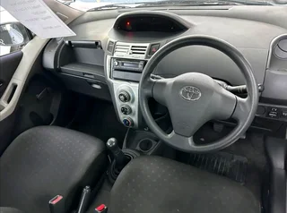 2007 TOYOTA YARIS T1 5-DOOR A/C 200000KM