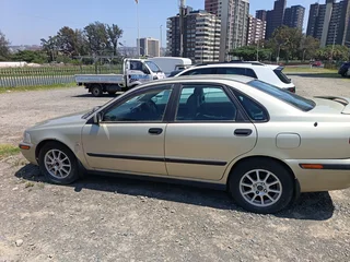 2001 Volvo S40 Sedan 2.lt turbo auto