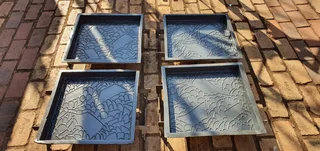 MOULDS TO MANUFACTURE CONCRETE PRODUCTS