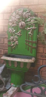 Pure Cast Iron Waterfeature,  Bird Feeder