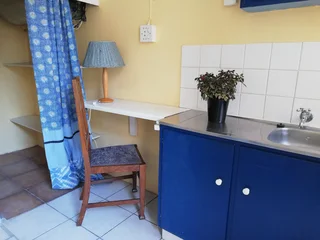 Cozy flatlet for a single person in quiet Soneike, Kuils River