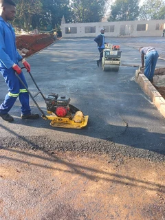 Landscaping tar &amp; Paving