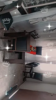 I&#39;m selling a leather couch  and dining table &#43; chairs