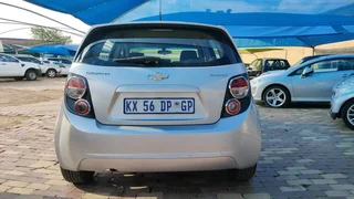 2012 Chevrolet Sonic Hatchback 1.6ls