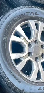 Original OEM Ford Ranger mags and Continental tyres X 4