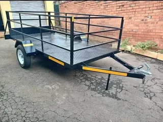 BAKKIE WITH DRIVER FOR HIRE