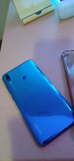 Huawei Y7