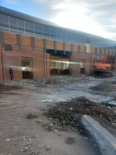 Zim-builders.co - Ad posted by Law Chiriga