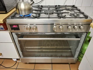 AEG 5 Hob Gas Stove Electric oven