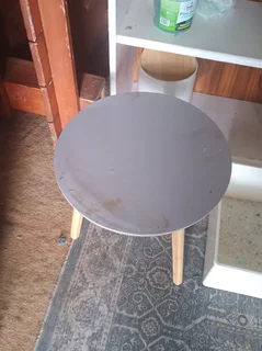 Table and 2 chairs for sale