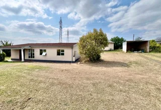 3 bedroom with 910sqm yard