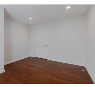 Room to rent in Ferndale Randburg  Walking distance to Randburg square mall