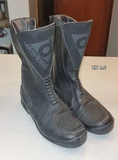 Daytona Boots Size 8