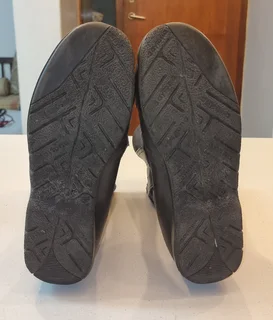 Daytona Boots Size 8