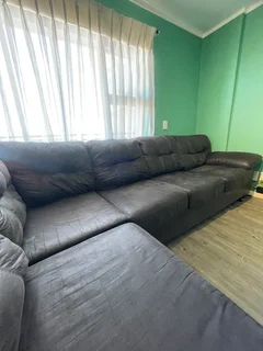 6 seater L Shaped Cou