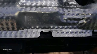 Valve cover&#43;heat shield