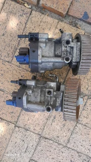 Delpi diesel  fuel pump x2