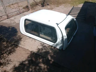 Opel corsa lite 1.4i bakkie canopy