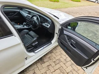 2012 BMW 5 Series 520d F10