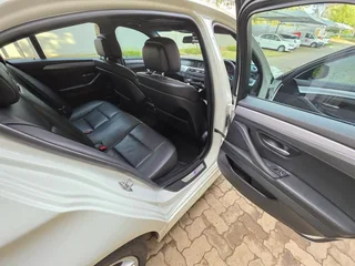 2012 BMW 5 Series Sedan 520d F10
