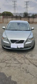 Volvo S40 2009 Manual