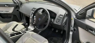 Volvo S40 2009 Manual