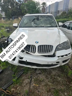 BMW X5 E70 LCI 4.0D SPARE PARTS