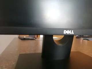 Dell E2216H Full HD monitor