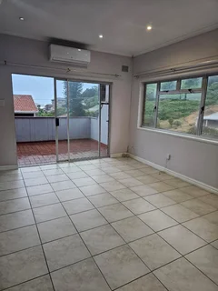Isipingo Beach flat to rent