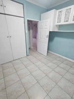 Isipingo Beach flat to rent