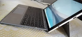 Dell latitude 7200 2 in 1 .touch 500Gig 16Gig Ram