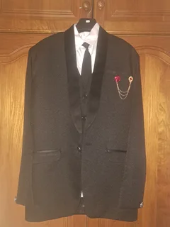 Men/ Young Adult 3 piece Suit
