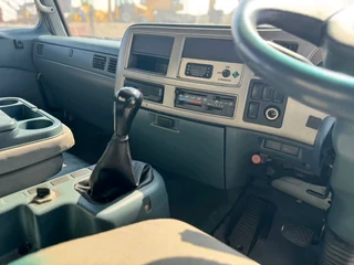 2017 Nissan UD90 Tag Axle Refrigerated Body with Meatrails