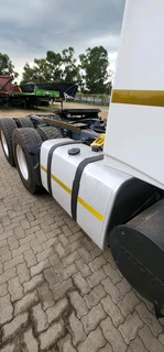 2020 and 2019 VOLVO FH440 TRUCK TRACTORS