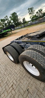 2020 and 2019 VOLVO FH440 TRUCK TRACTORS