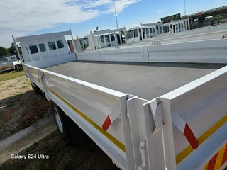 2013 Mercedes Benz Axor 1518 Dropside Truck